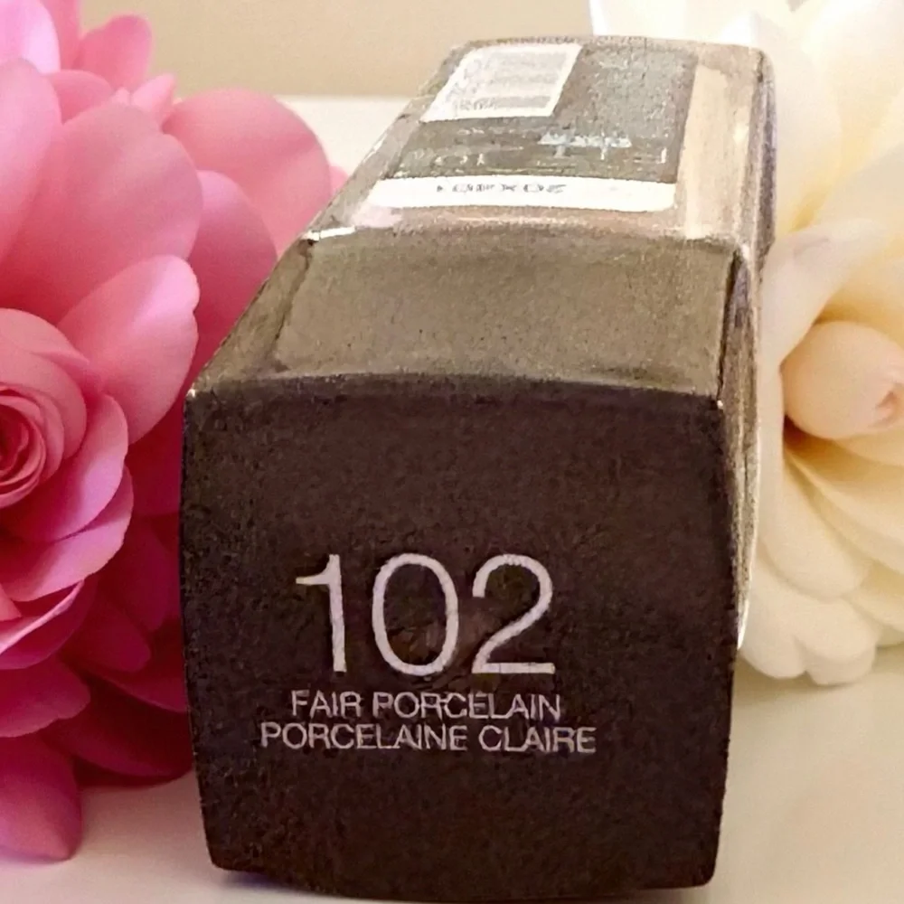 💎 Maybelline Fit Me Matte Poreless Liquid Foundation 102 Fair Porcelain